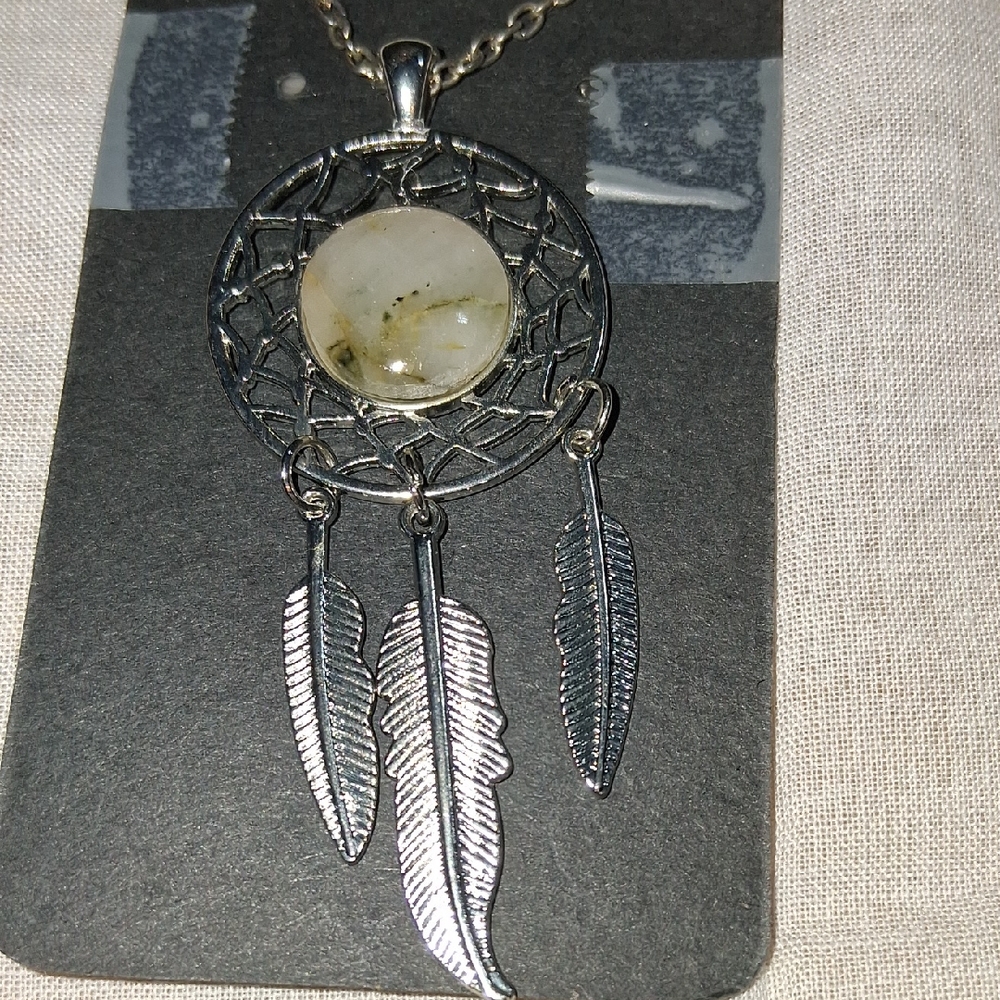 N006 Handmade Nebraska River Rock Dreamcatcher Necklace